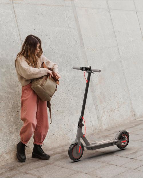 H7 Electric scooter view 5